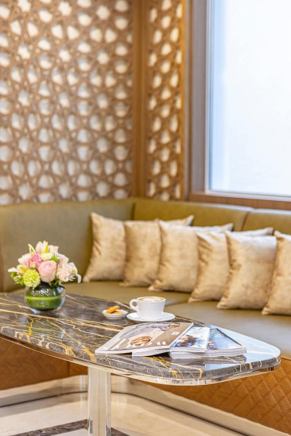 Golden Sands Suites Dubaï Extérieur photo